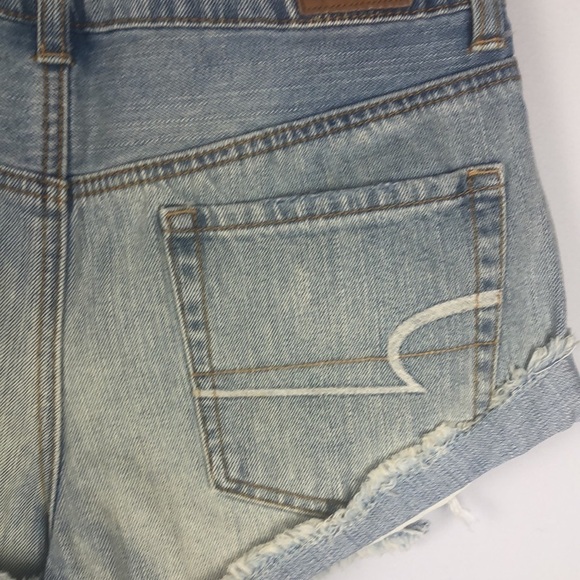 NEW AEO Distressed High Rise Embroidered Festival 100% Cotton Size 2 Jean Shorts - Picture 10 of 16